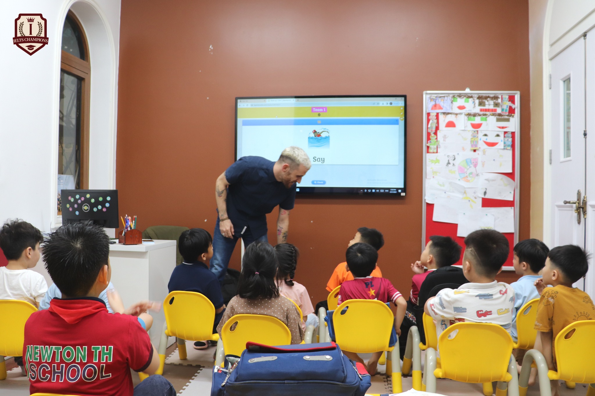 Đón hè bùng nổ, ưu đãi đổ bộ tại IELTS Champions 